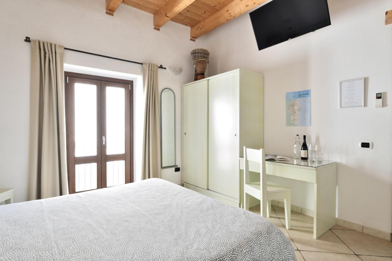 Bed and Breakfast Al Vicoletto - Genuine Hospitality Tortolì Exterior foto